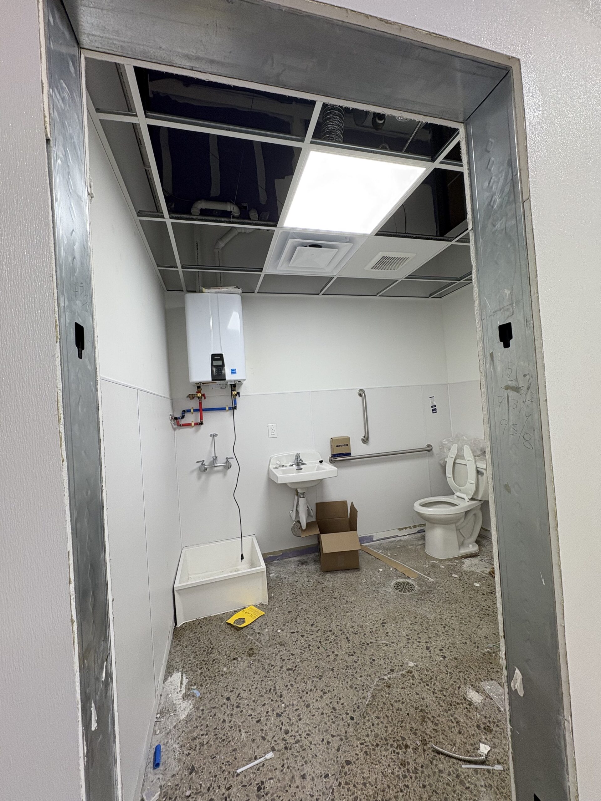 Gatsby Dispensary project photo 5 — Sheker Construction
